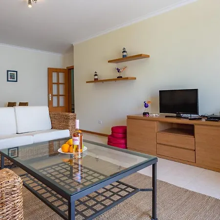 Bright & Lovesome W/ Balcony In By Lovelystay Portimao