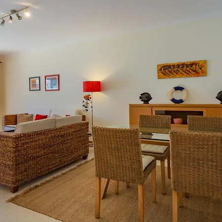 Bright & Lovesome W/ Balcony In By Lovelystay Apartment Portimao