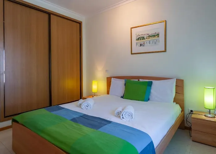 Apartment Bright & Lovesome W/ Balcony In By Lovelystay *