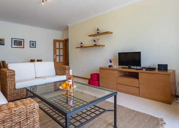 Bright & Lovesome W/ Balcony In By Lovelystay ポルティマン