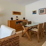 Bright & Lovesome W/ Balcony In By Lovelystay * 波尔蒂芒